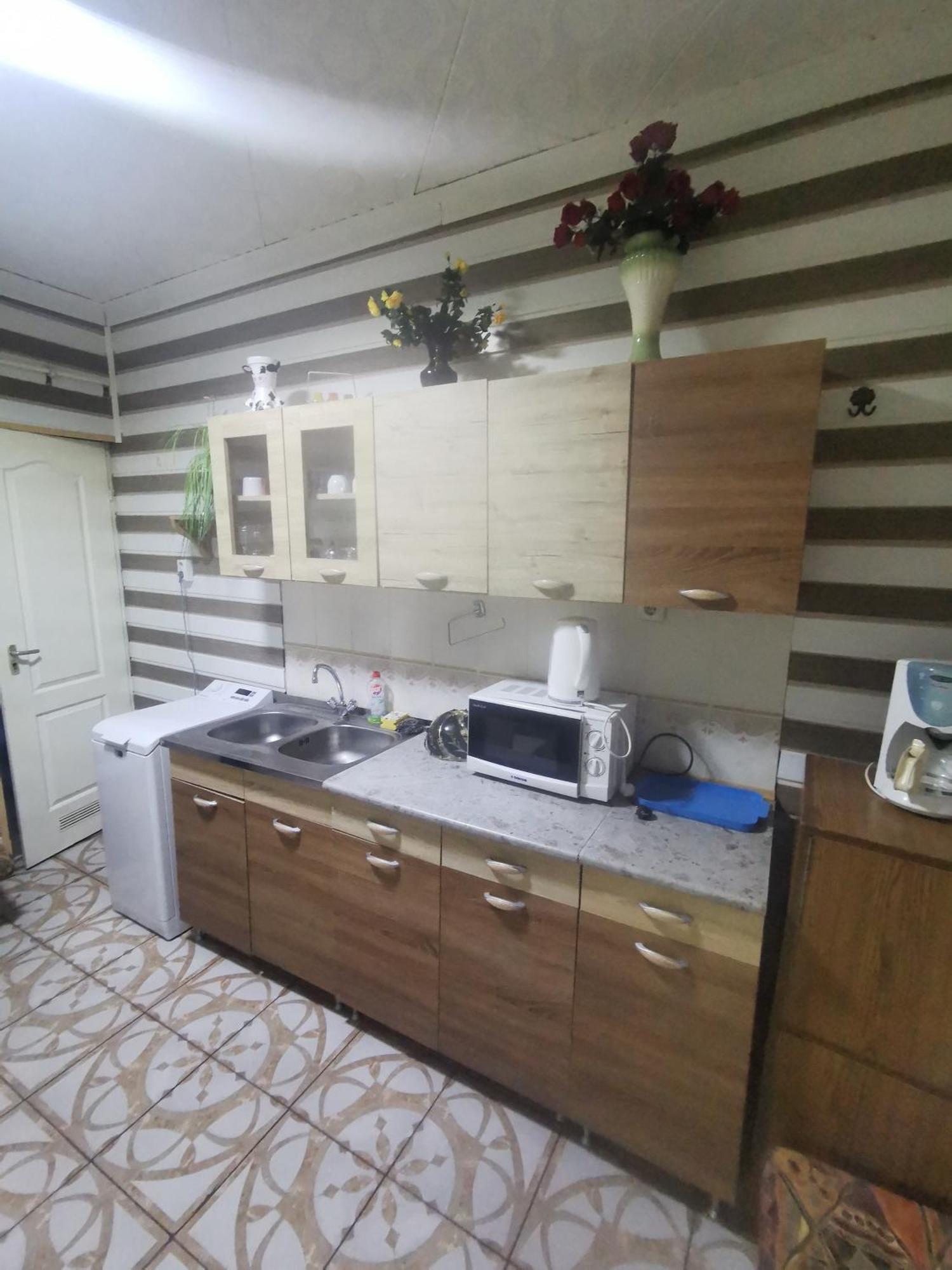 Edit Vendeghaz Tiszaujvaros Bilik gambar